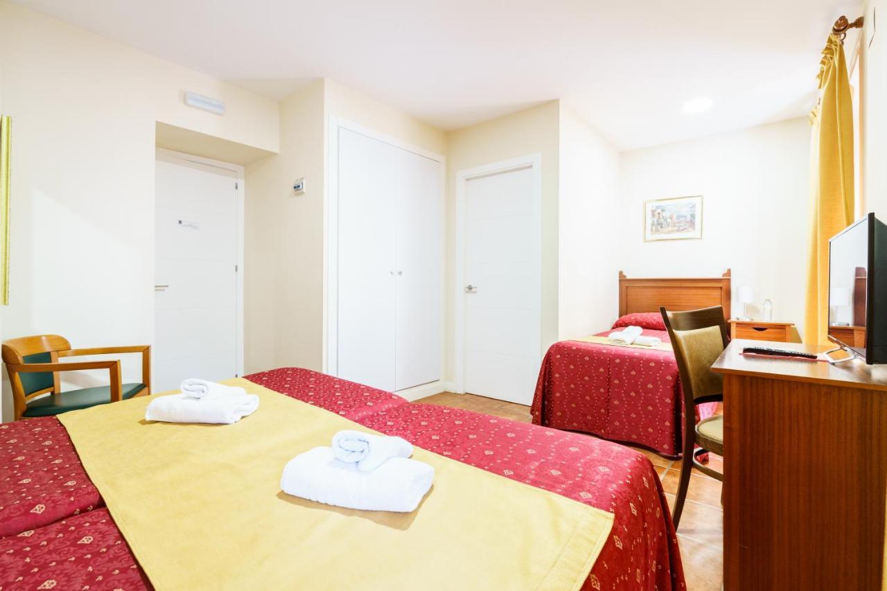 Hotel Carlos V Jerez By Vivere Stays Херес де ла Фронтера Екстериор снимка