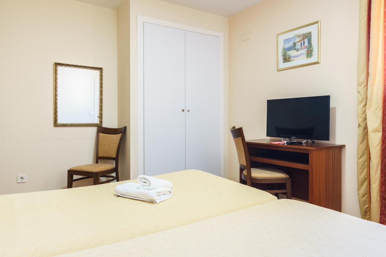 Hotel Carlos V Jerez By Vivere Stays Херес де ла Фронтера Екстериор снимка