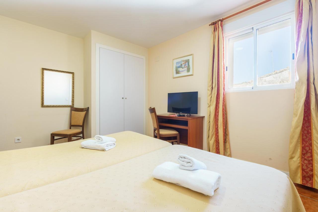 Hotel Carlos V Jerez By Vivere Stays Херес де ла Фронтера Екстериор снимка