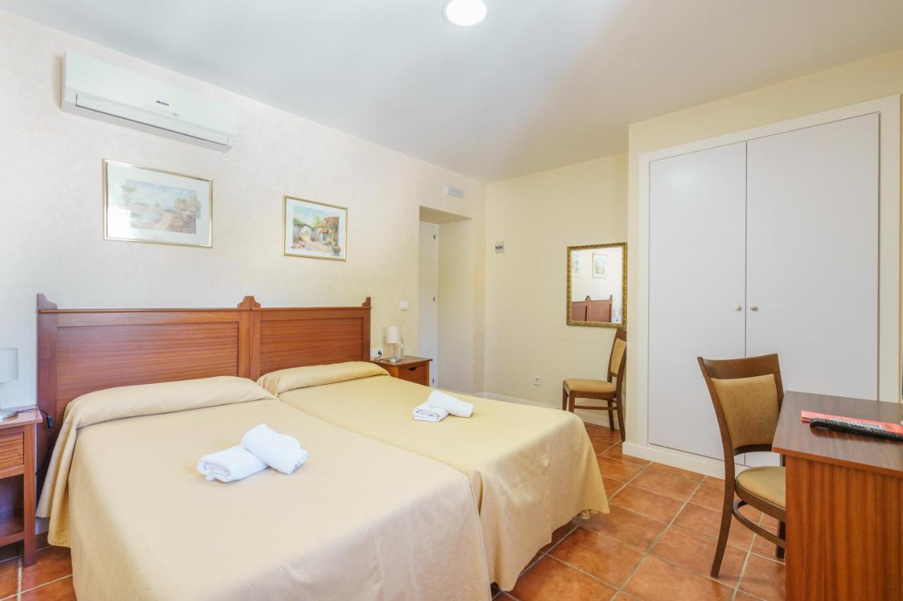 Hotel Carlos V Jerez By Vivere Stays Херес де ла Фронтера Екстериор снимка