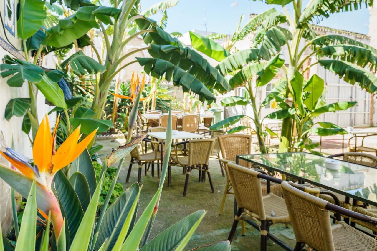 Hotel Carlos V Jerez By Vivere Stays Херес де ла Фронтера Екстериор снимка